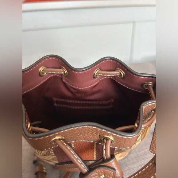 New Coach brown mini bucket bag 😍 - Picture 6 of 9